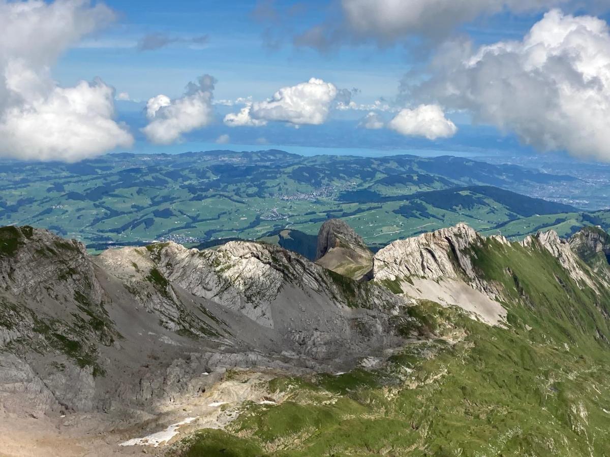 Haus Am Bach In Toggenburg अपार्टमेंट *